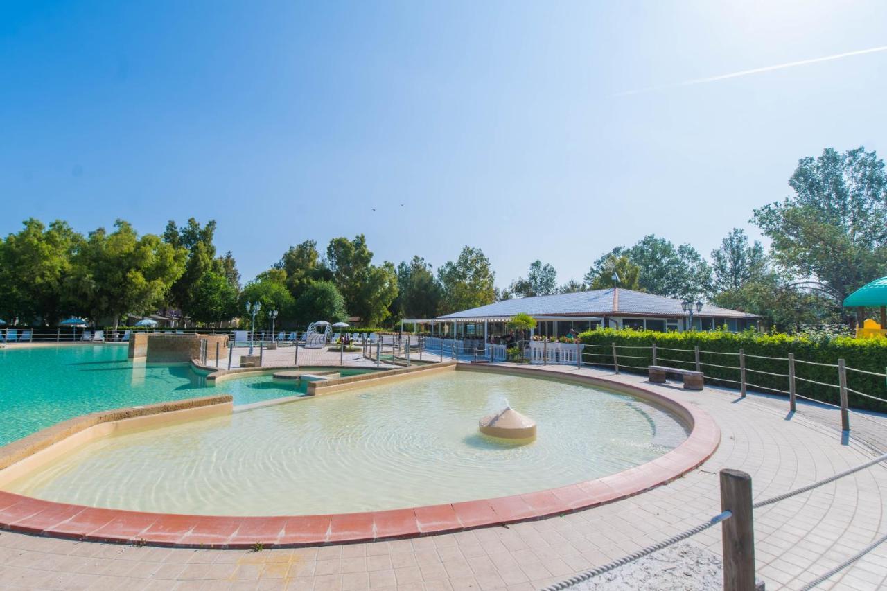 Camping Le Palme Marina Di Bibbona Εξωτερικό φωτογραφία
