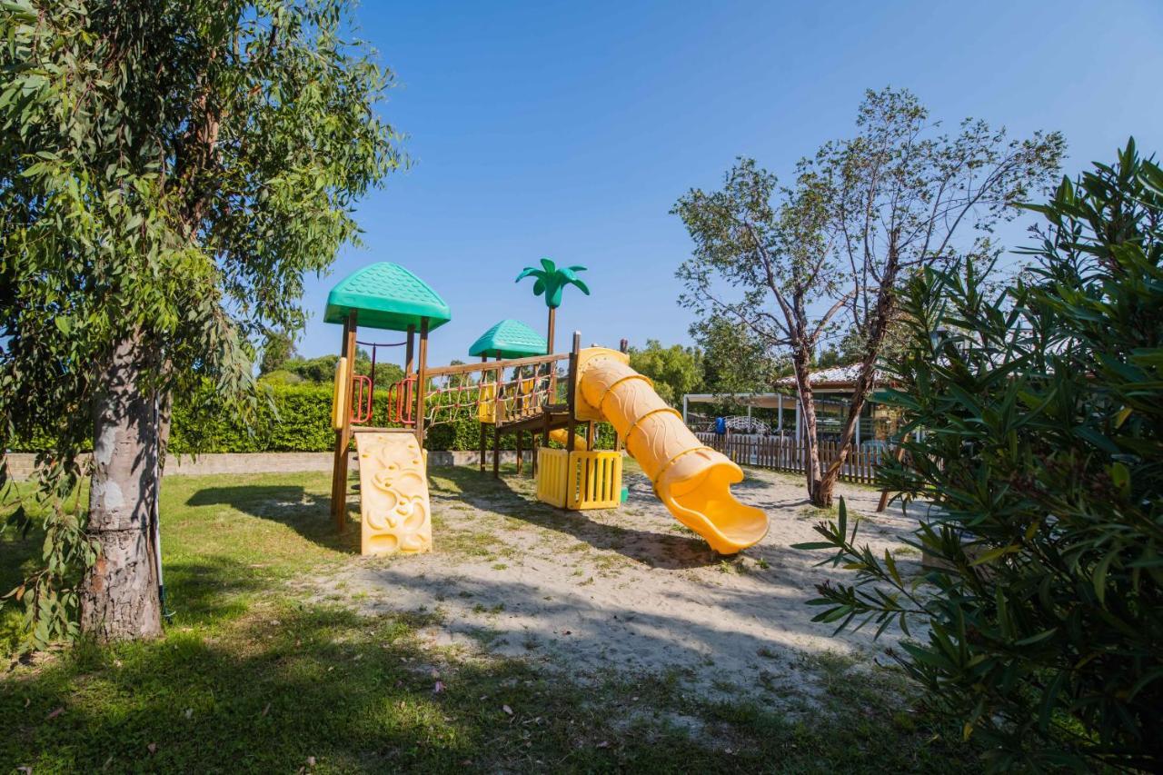 Camping Le Palme Marina Di Bibbona Εξωτερικό φωτογραφία