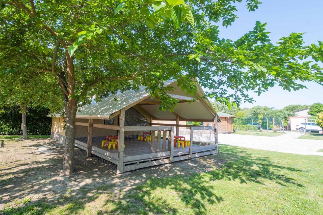 Camping Le Palme Marina Di Bibbona Εξωτερικό φωτογραφία